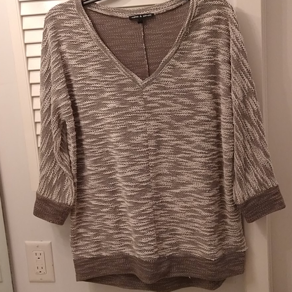 Cable & Gauge Grey V Neck 3/4 sleeve gray
